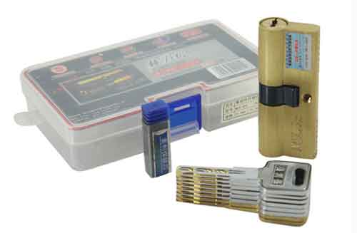 防盜門鎖芯存在“互開率” 選購安裝需謹慎 防盜門鎖芯存在“互開率” 選購安裝需謹慎