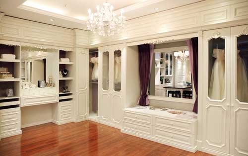 定制衣柜品牌愈受青睞 企業(yè)要緊跟時代潮流 定制衣柜品牌愈受青睞 企業(yè)要緊跟時代潮流