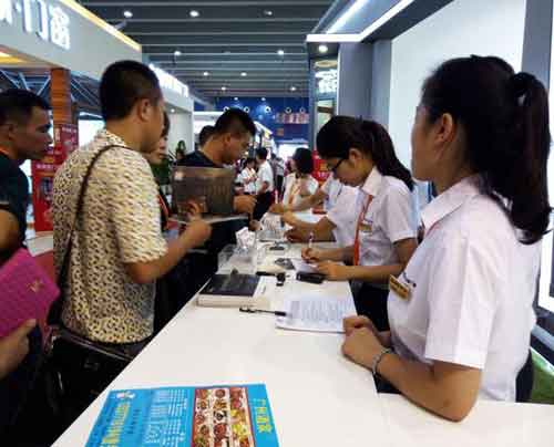 引領定制潮流 飛宇門窗新品“簡居時代”閃亮登場建博會 引領定制潮流 飛宇門窗新品“簡居時代”閃亮登場建博會