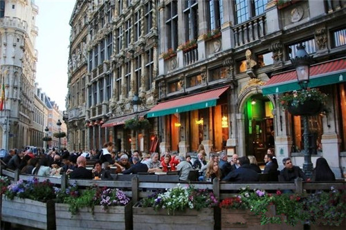 產(chǎn)品推薦:古典與時(shí)尚并存的魅力之城《布魯塞爾》 產(chǎn)品推薦:古典與時(shí)尚并存的魅力之城《布魯塞爾》