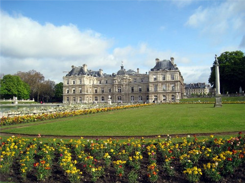 產(chǎn)品推薦:古典與時(shí)尚并存的魅力之城《布魯塞爾》 產(chǎn)品推薦:古典與時(shí)尚并存的魅力之城《布魯塞爾》