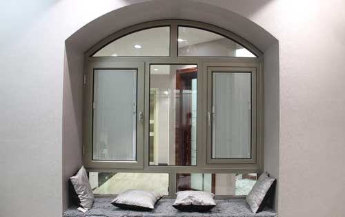 買方市場已形成 門窗企業服務更要拼“質量” 買方市場已形成 門窗企業服務更要拼“質量”