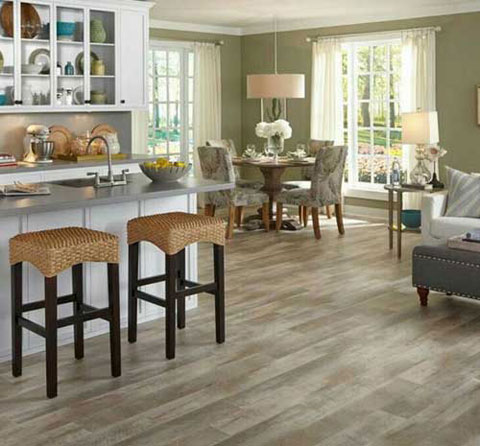 廚房地面只能用瓷磚?其實(shí)木地板一樣可以上陣! 廚房地面只能用瓷磚?其實(shí)木地板一樣可以上陣!