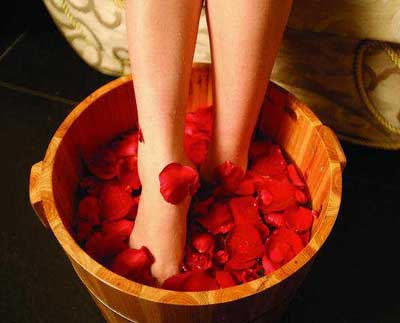 足浴泡腳并不是越多越好 要注意次數跟時間 足浴泡腳并不是越多越好 要注意次數跟時間