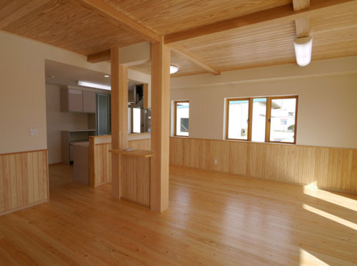 實木板材有哪些優(yōu)點?消費者選購要注意什么? 實木板材有哪些優(yōu)點?消費者選購要注意什么?