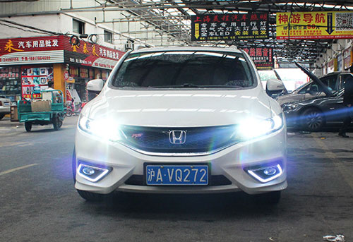 汽車照明:氙氣大燈 汽車照明:氙氣大燈