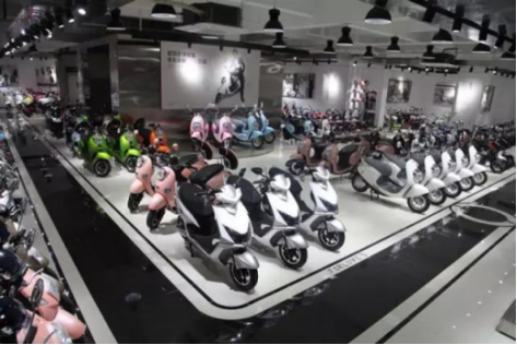 愛瑪電動(dòng)車 強(qiáng)調(diào)科技產(chǎn)品與時(shí)尚終端的結(jié)合 愛瑪電動(dòng)車 強(qiáng)調(diào)科技產(chǎn)品與時(shí)尚終端的結(jié)合