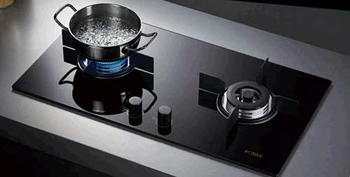 著名灶具品牌:不會選燃?xì)庠疃伎催^來! 著名灶具品牌:不會選燃?xì)庠疃伎催^來!