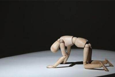 為何當(dāng)下有不少陶瓷經(jīng)銷(xiāo)商會(huì)陷入危難之中?