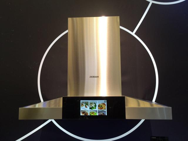 老板電器AWE再推高端油煙機 吸力更大更智能 老板電器AWE再推高端油煙機 吸力更大更智能