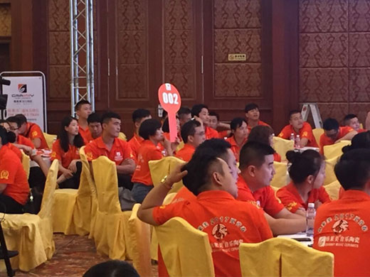 青春總動員 格萊美陶瓷經(jīng)銷商會盛大召開