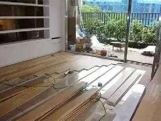 木地板可以直接鋪設在瓷磚上嗎？有什么好處？