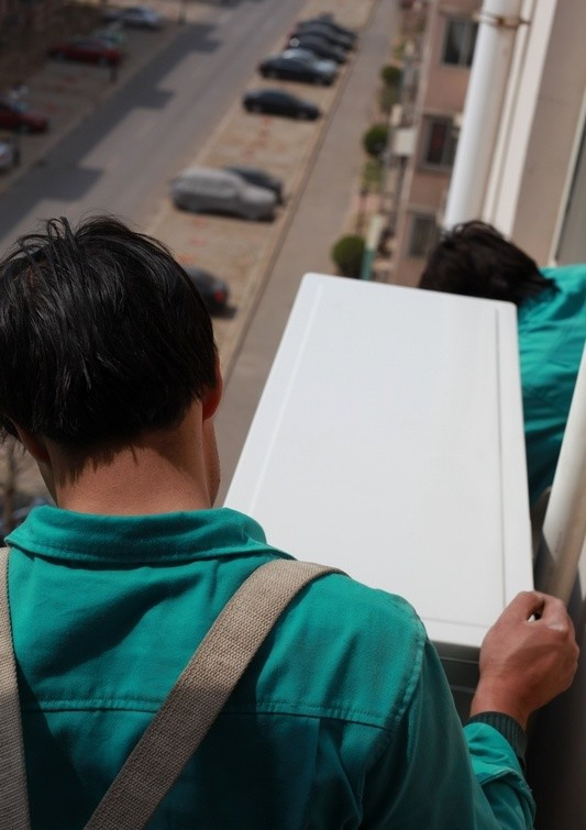 空調安裝不僅是體力活 更是技術活 空調安裝不僅是體力活 更是技術活