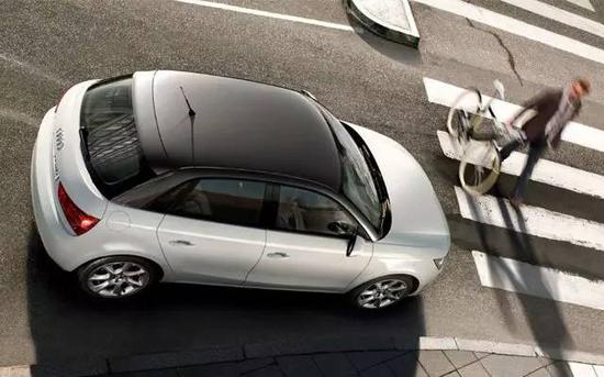 汽車照明知識講解之隱藏在行駛中的“燈語” 汽車照明知識講解之隱藏在行駛中的“燈語”