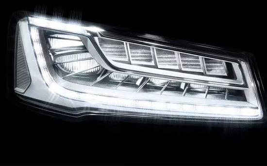 汽車照明知識講解之隱藏在行駛中的“燈語” 汽車照明知識講解之隱藏在行駛中的“燈語”