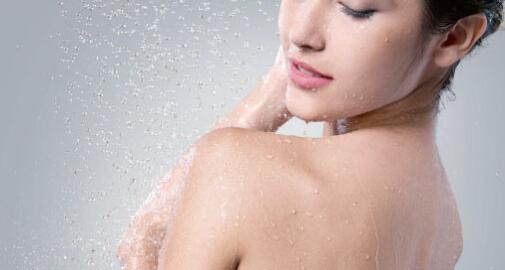 老少皆宜的林內倚天系列燃氣熱水器 老少皆宜的林內倚天系列燃氣熱水器