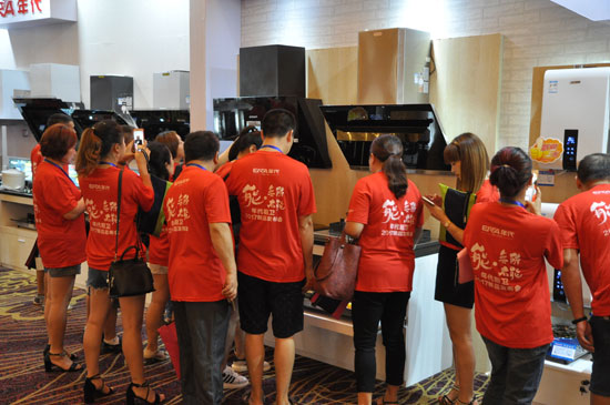 年代廚衛(wèi)無所不能 新品聯(lián)動(dòng)市場創(chuàng)新輝煌 年代廚衛(wèi)無所不能 新品聯(lián)動(dòng)市場創(chuàng)新輝煌