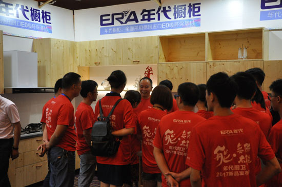 年代廚衛(wèi)無所不能 新品聯(lián)動(dòng)市場創(chuàng)新輝煌 年代廚衛(wèi)無所不能 新品聯(lián)動(dòng)市場創(chuàng)新輝煌