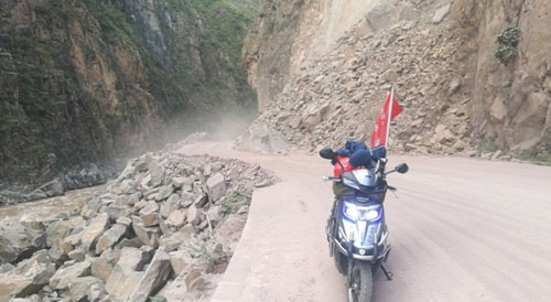 臺鈴云動力 珠峰極限挑戰(zhàn)10000里復(fù)雜路況騎行 臺鈴云動力 珠峰極限挑戰(zhàn)10000里復(fù)雜路況騎行