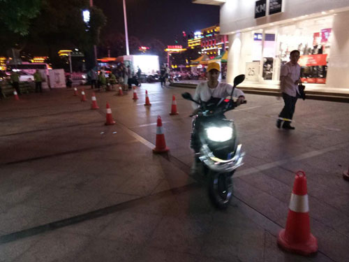 乖乖兔大電動(dòng)車“倡導(dǎo)文明騎行”系列活動(dòng)在衡陽(yáng)成功舉辦 乖乖兔大電動(dòng)車“倡導(dǎo)文明騎行”系列活動(dòng)在衡陽(yáng)成功舉辦