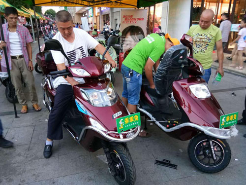 乖乖兔大電動(dòng)車“倡導(dǎo)文明騎行”系列活動(dòng)在衡陽(yáng)成功舉辦 乖乖兔大電動(dòng)車“倡導(dǎo)文明騎行”系列活動(dòng)在衡陽(yáng)成功舉辦