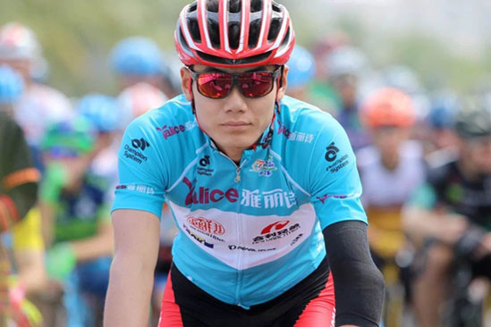 中國(guó)新星柳建鵬冉冉上升 雅麗詩(shī)精品廚電競(jìng)速前行 中國(guó)新星柳建鵬冉冉上升 雅麗詩(shī)精品廚電競(jìng)速前行