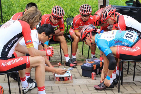 中國(guó)新星柳建鵬冉冉上升 雅麗詩(shī)精品廚電競(jìng)速前行 中國(guó)新星柳建鵬冉冉上升 雅麗詩(shī)精品廚電競(jìng)速前行