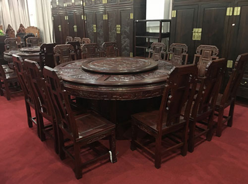 紅木家具企業(yè)怎樣擺脫行業(yè)束縛 實(shí)現(xiàn)領(lǐng)航發(fā)展 紅木家具企業(yè)怎樣擺脫行業(yè)束縛 實(shí)現(xiàn)領(lǐng)航發(fā)展