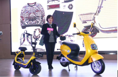 主打時(shí)尚的先鋒 愛(ài)瑪公布2018電動(dòng)車三大流行色 主打時(shí)尚的先鋒 愛(ài)瑪公布2018電動(dòng)車三大流行色