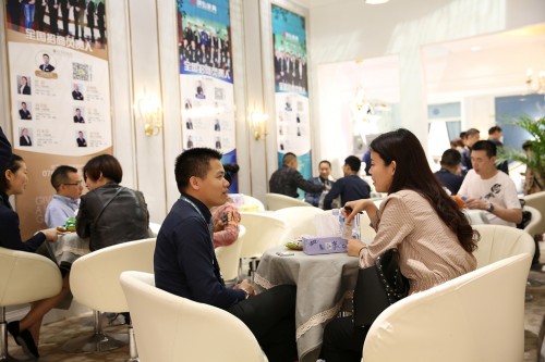 豆丁莊園領導中國青少年高端實木家具市場 豆丁莊園領導中國青少年高端實木家具市場