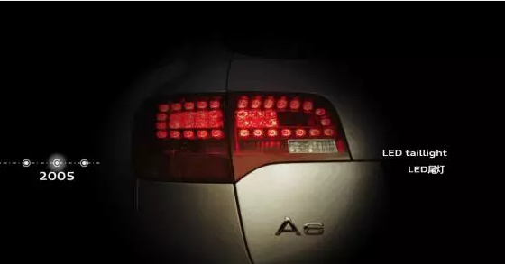 奧迪矩陣式LED智能大燈,看得遠才安全! 奧迪矩陣式LED智能大燈,看得遠才安全!