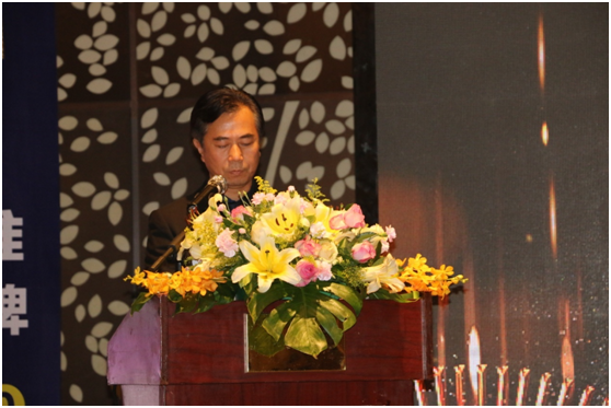 勝券在握 施丹吊頂抓機遇贏未來 勝券在握 施丹吊頂抓機遇贏未來