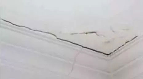 你家的吊頂是否安全？請務(wù)必引起重視！