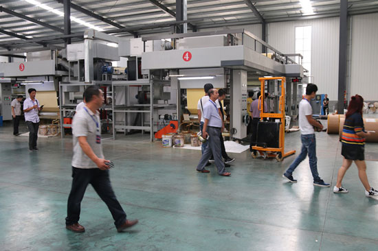 千山木業(yè)，內(nèi)外兼修，創(chuàng)全國知名品牌