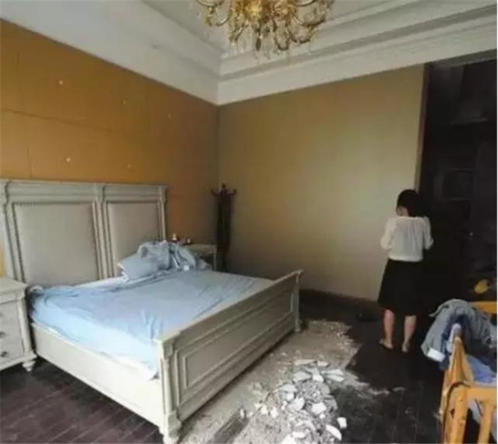 為什么你們不聽我的話，選擇品牌好的全屋吊頂!