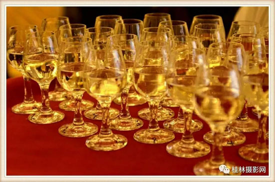 品牌大事|桂林三花2017年度產(chǎn)品質(zhì)量品鑒會勝利召開 品牌大事|桂林三花2017年度產(chǎn)品質(zhì)量品鑒會勝利召開