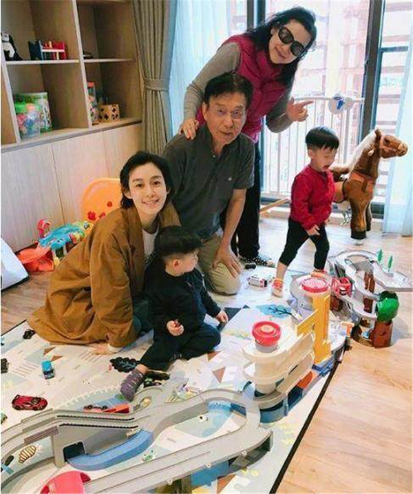 來看看進口壁紙是如何打造“明星范”兒童房的 來看看進口壁紙是如何打造“明星范”兒童房的