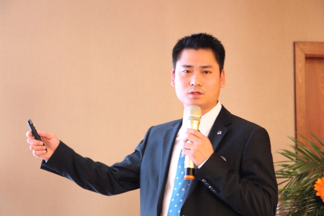 劉治國:跟著陽光照明干就是有錢賺 劉治國:跟著陽光照明干就是有錢賺