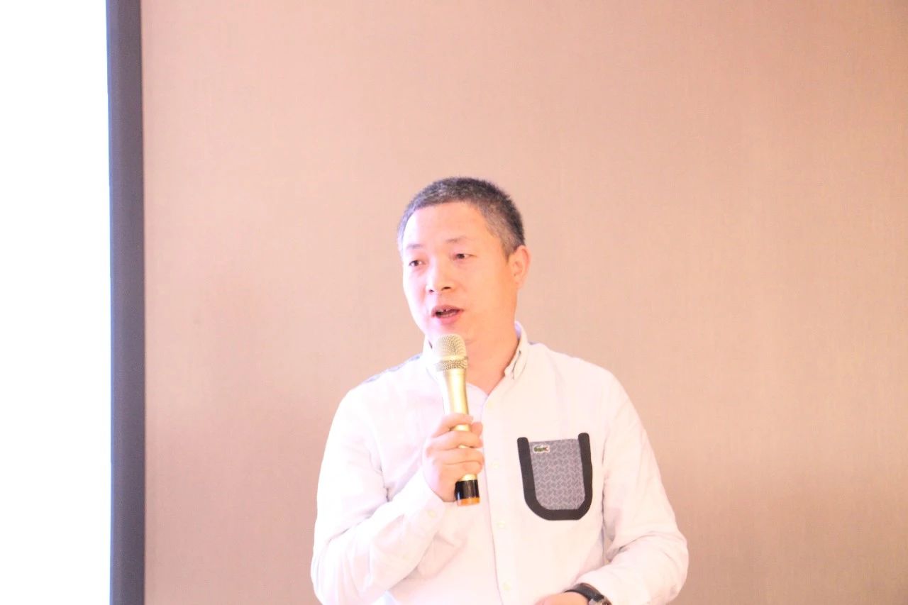 劉治國:跟著陽光照明干就是有錢賺 劉治國:跟著陽光照明干就是有錢賺