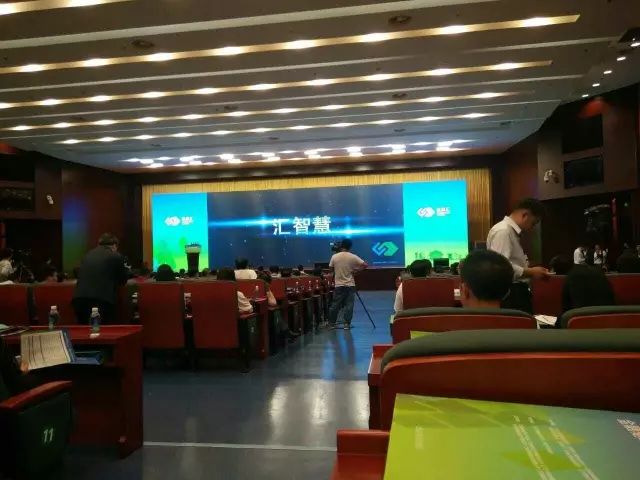 品牌大事| LivingLab智能家居受邀參加2017盛京匯年會高峰論壇 品牌大事| LivingLab智能家居受邀參加2017盛京匯年會高峰論壇