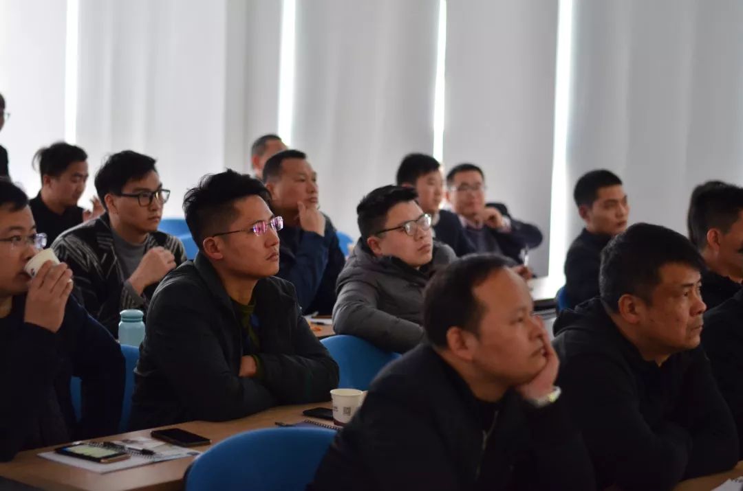 品牌大事|共創未來 2018巨峰板材優秀經銷商戰略研討會 品牌大事|共創未來 2018巨峰板材優秀經銷商戰略研討會