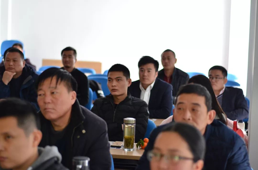 品牌大事|共創未來 2018巨峰板材優秀經銷商戰略研討會 品牌大事|共創未來 2018巨峰板材優秀經銷商戰略研討會