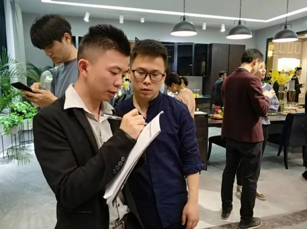 品牌大事|晾媽智能晾衣架亮相家具展，黑科技燃動廣州