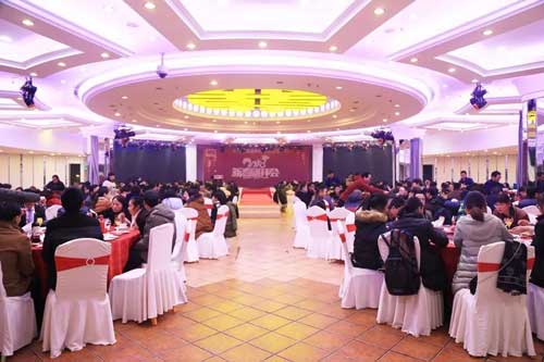 品牌大事|2018索福門業新春團拜會在永康明珠大酒店舉行 品牌大事|2018索福門業新春團拜會在永康明珠大酒店舉行