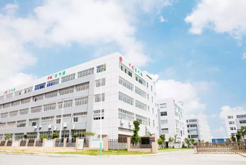 中銳空氣能熱泵三聯供系統，高端品質打造廈門一線近海豪宅