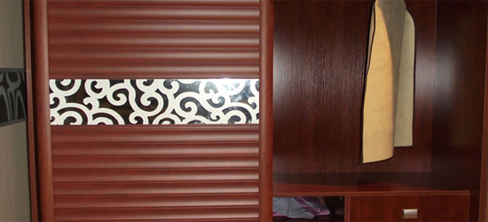 衣柜產(chǎn)品|衣柜推拉門究竟有哪些材質(zhì)，什么材質(zhì)好些呢?