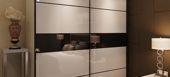 衣柜產(chǎn)品|衣柜推拉門究竟有哪些材質(zhì)，什么材質(zhì)好些呢?