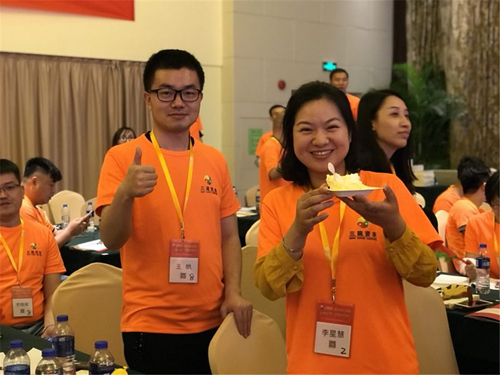 火星人集成灶優秀加盟商齊聚深圳參加狼企心經系列課程 火星人集成灶優秀加盟商齊聚深圳參加狼企心經系列課程