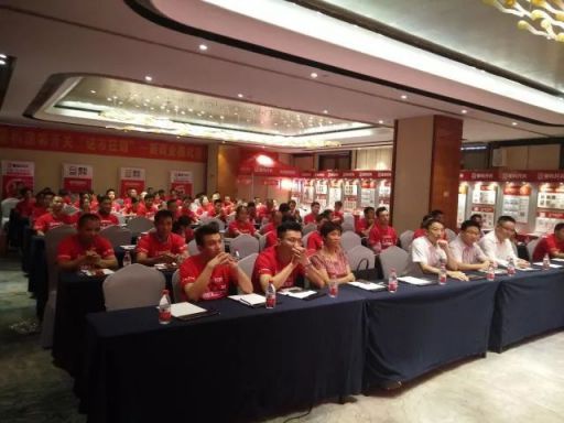 品牌大事|曼科開關(guān)新商業(yè)模式風(fēng)靡中國(guó),引爆贛州市場(chǎng) 品牌大事|曼科開關(guān)新商業(yè)模式風(fēng)靡中國(guó),引爆贛州市場(chǎng)