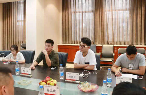 恒大集團(tuán)蒞臨群升門業(yè)考察,對(duì)新型避難間防火門予以肯定 恒大集團(tuán)蒞臨群升門業(yè)考察,對(duì)新型避難間防火門予以肯定